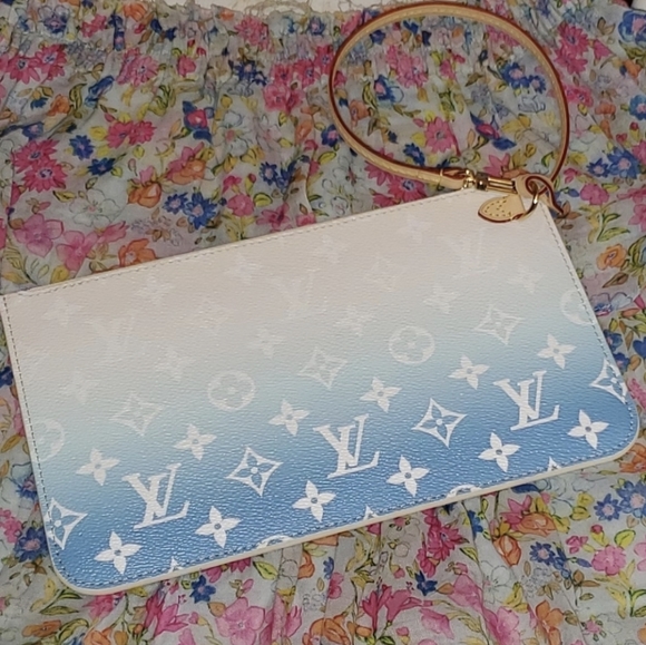 $SOLD OUT$Blue Tote & Lrg Pochette New w/ Box & Dustbag - Picture 13 of 16